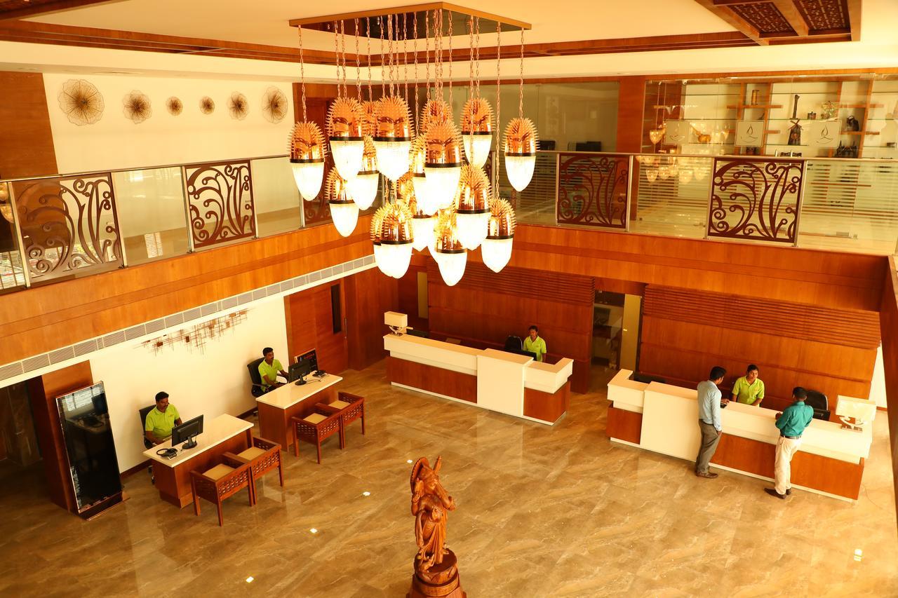 Hotel Karthika Park Kazhakuttam Exterior photo