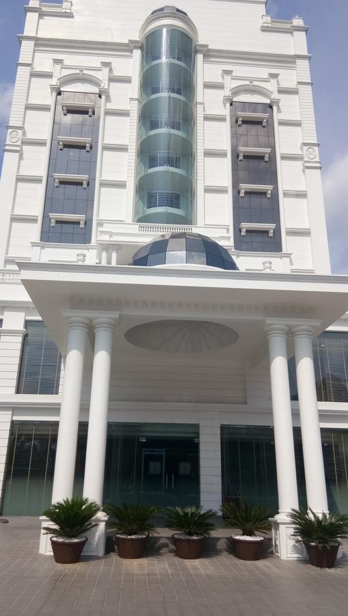 Hotel Karthika Park Kazhakuttam Exterior photo