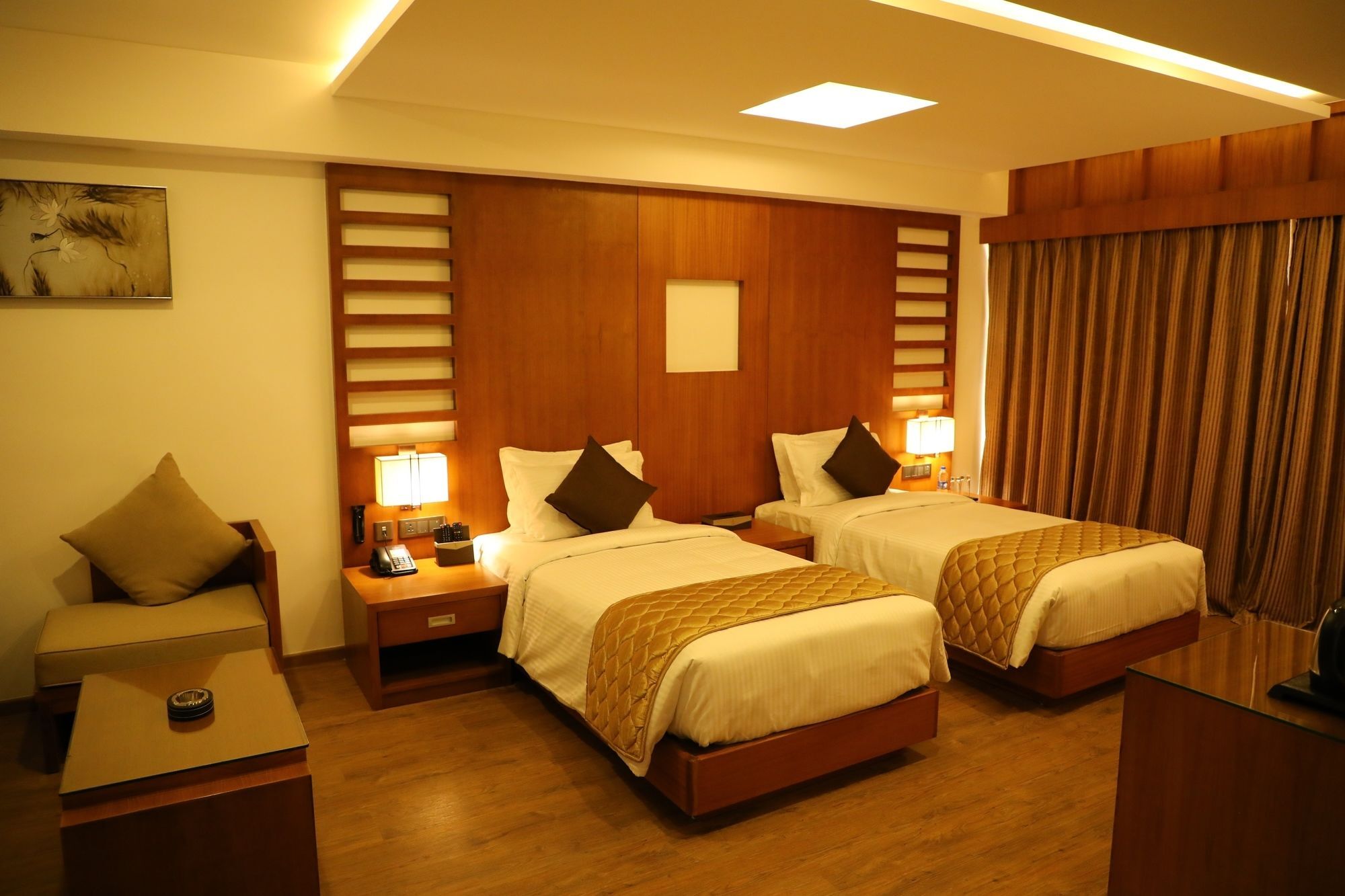 Hotel Karthika Park Kazhakuttam Exterior photo